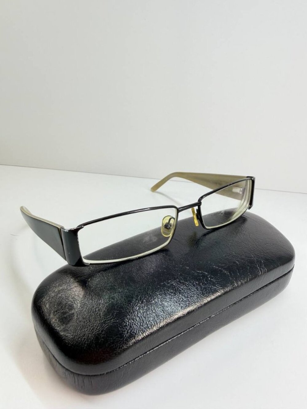 Diesel Designer Prescription Eyeglasses – Stylish Minimalist Frame